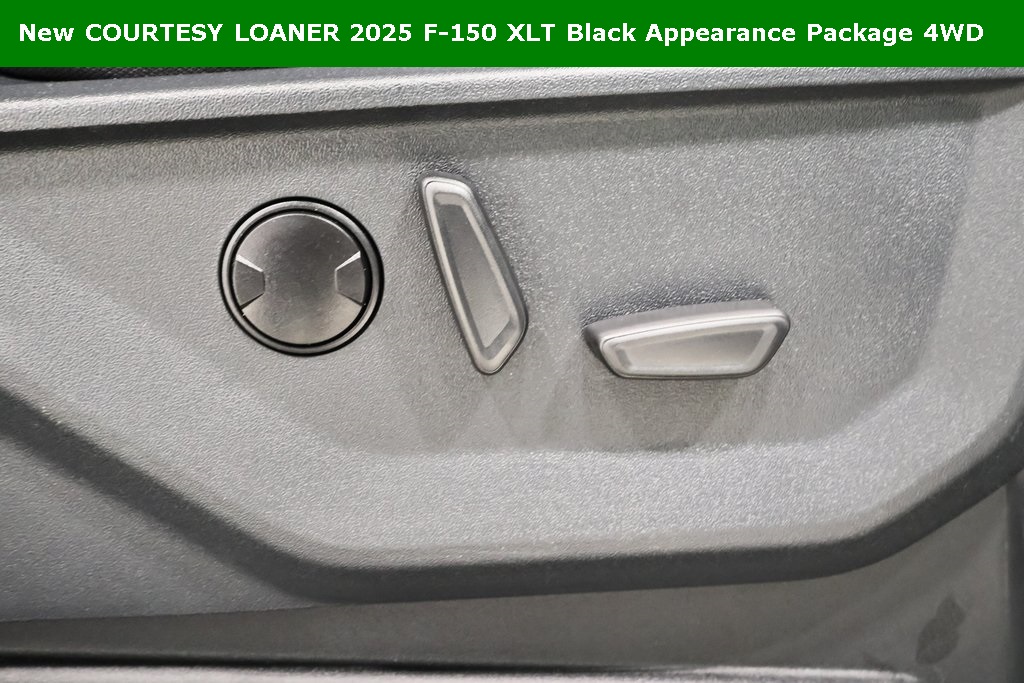 2025 Ford F-150 XLT photo 12