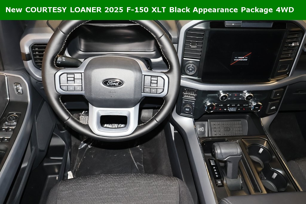 2025 Ford F-150 XLT photo 13