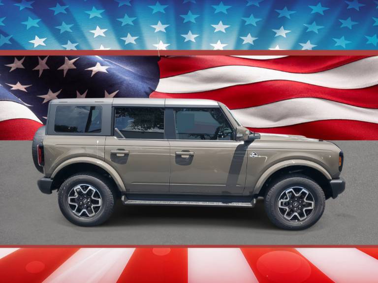 2025 Ford Bronco Outer Banks