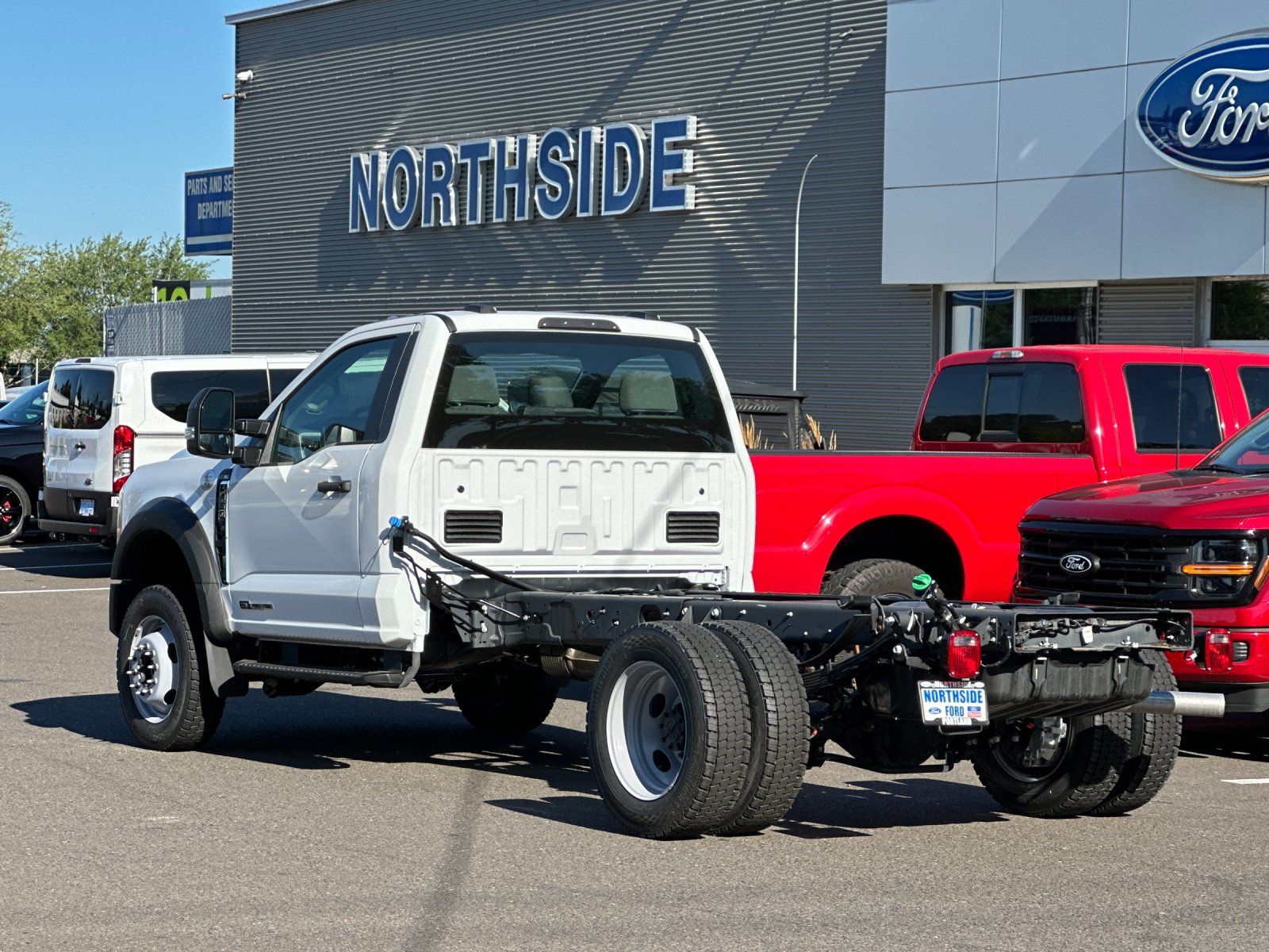 2024 Ford F-450 photo 4