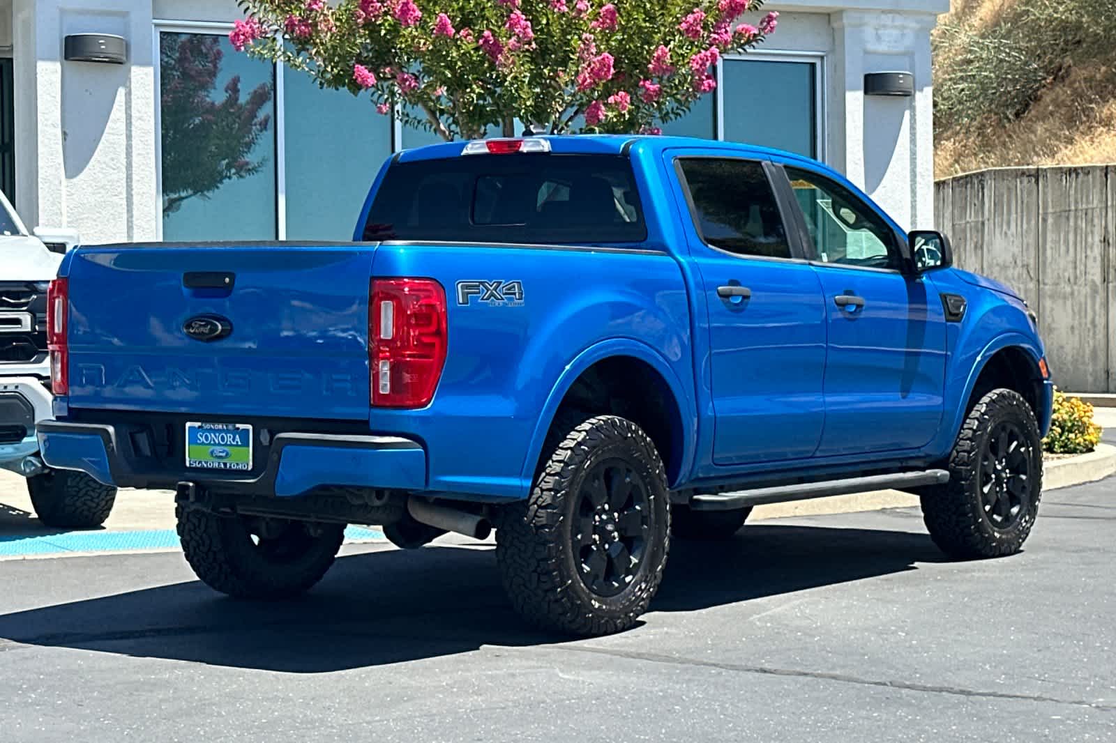 2021 Ford Ranger XLT photo 2