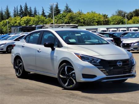 2025 Nissan Versa 1.6 SR