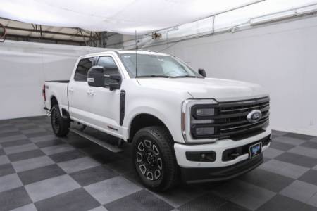 2025 Ford Super Duty F-250 SRW Platinum