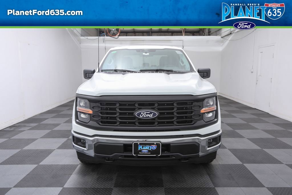 2025 Ford F-150 XL photo 2