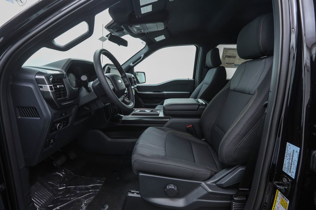 2025 Ford F-150 STX photo 5