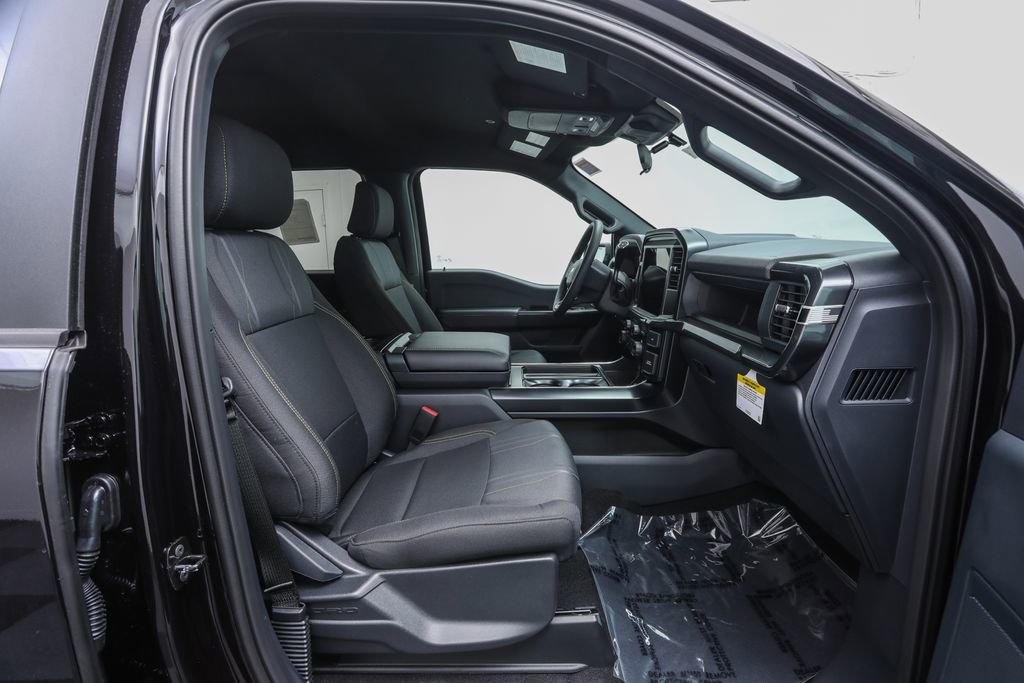 2025 Ford F-150 STX photo 14
