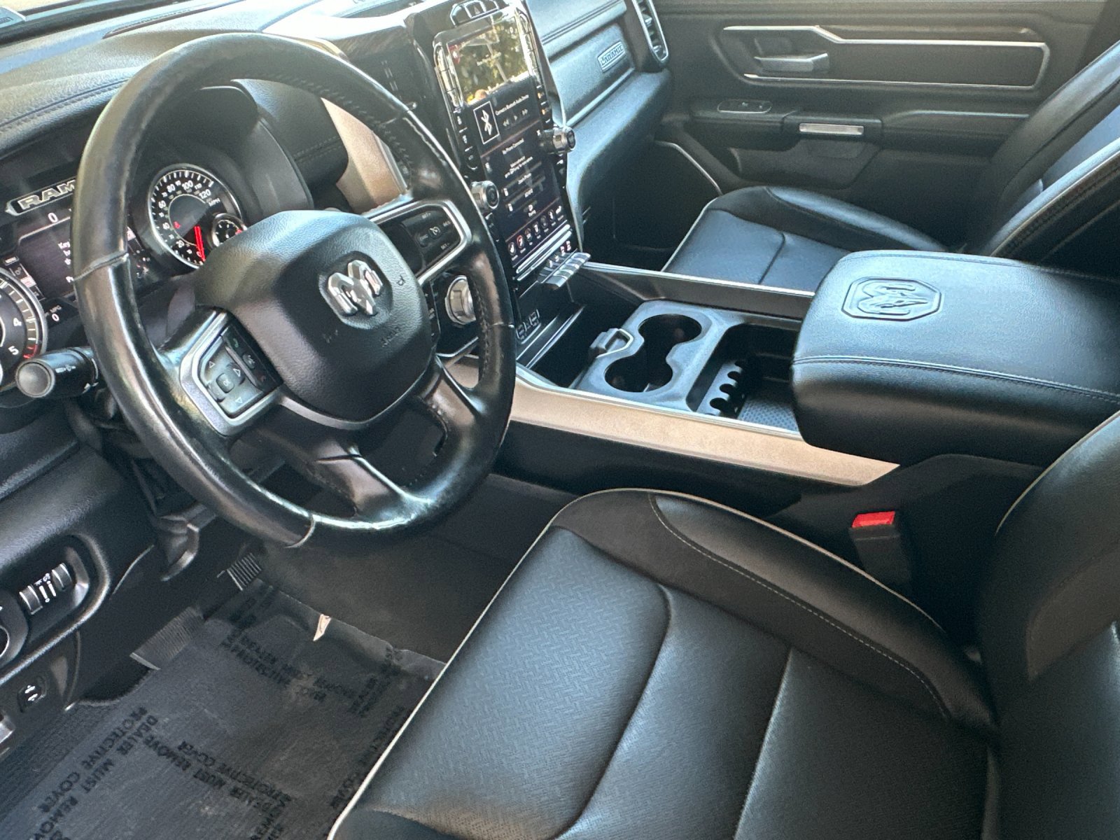 2022 Ram 1500 Laramie photo 9