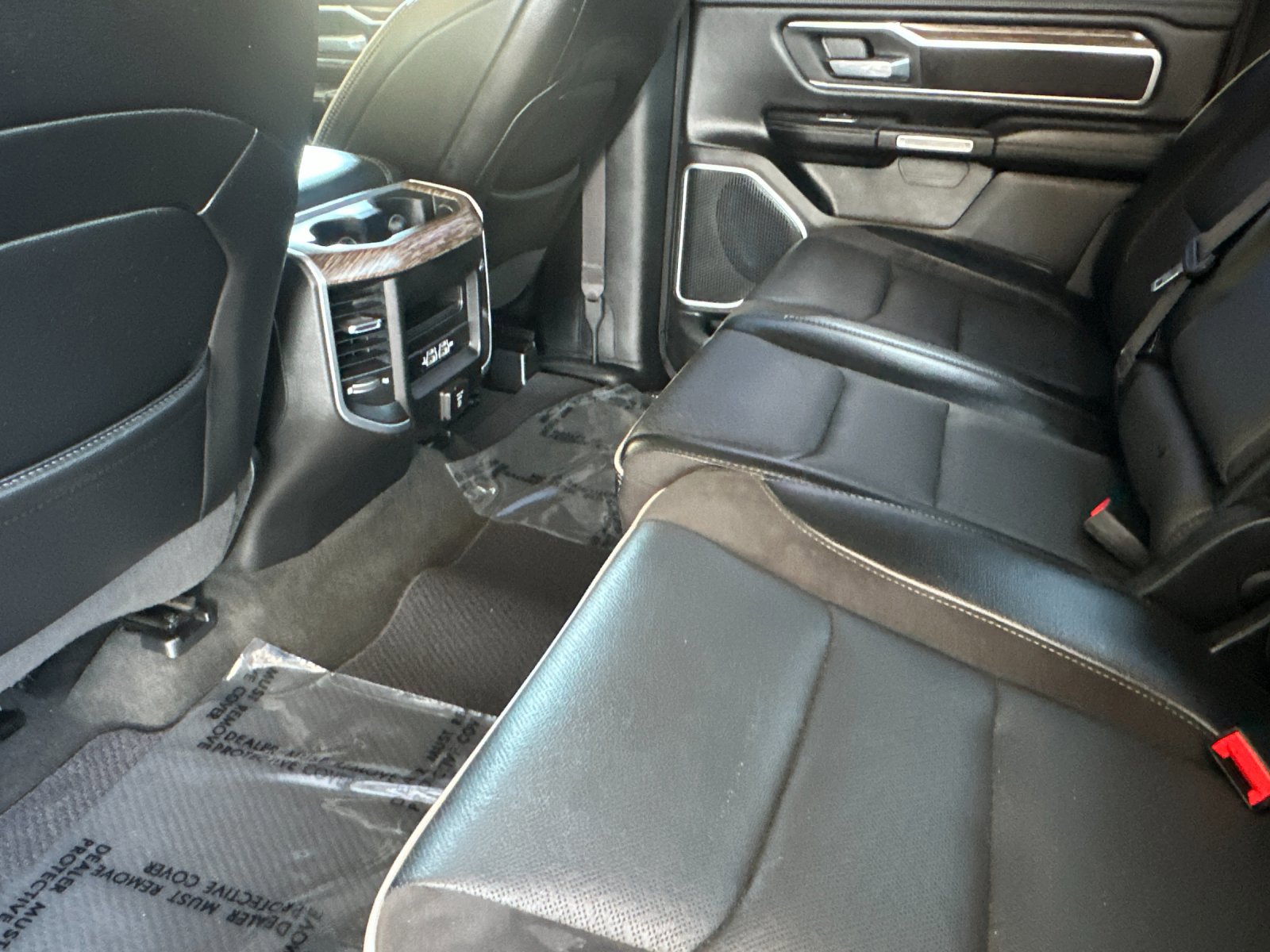 2022 Ram 1500 Laramie photo 11