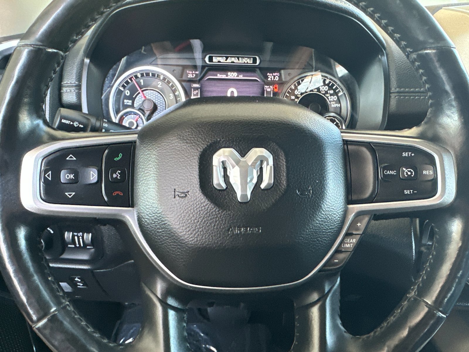 2022 Ram 1500 Laramie photo 22