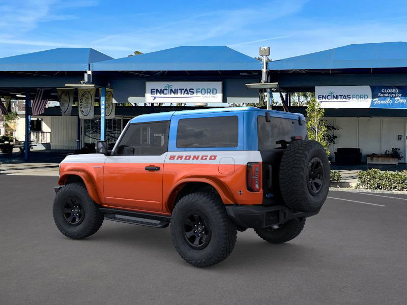 2025 Ford Bronco First Edition photo 3