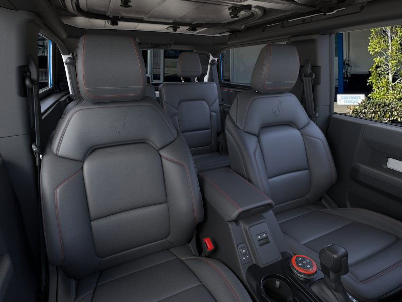 2025 Ford Bronco First Edition photo 9