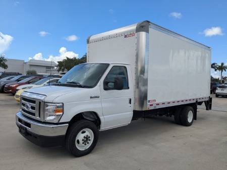 2025 Ford E-450SD Base