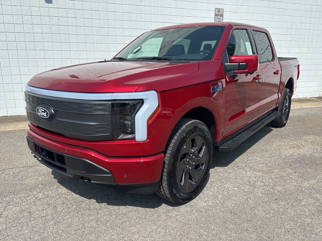New 2025 Ford F-150 Lightning LARIAT