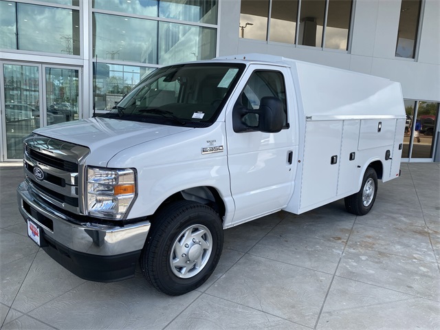 2026 Ford E-350 Base photo 2
