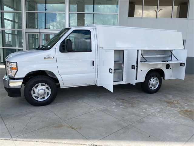 2026 Ford E-350 Base photo 9