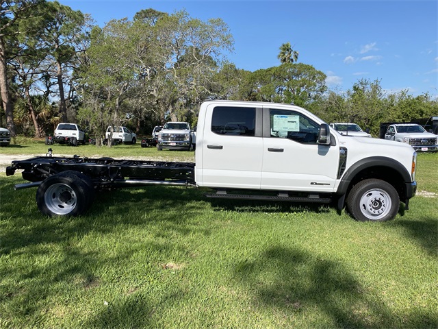 2025 Ford F-450 XL photo 4