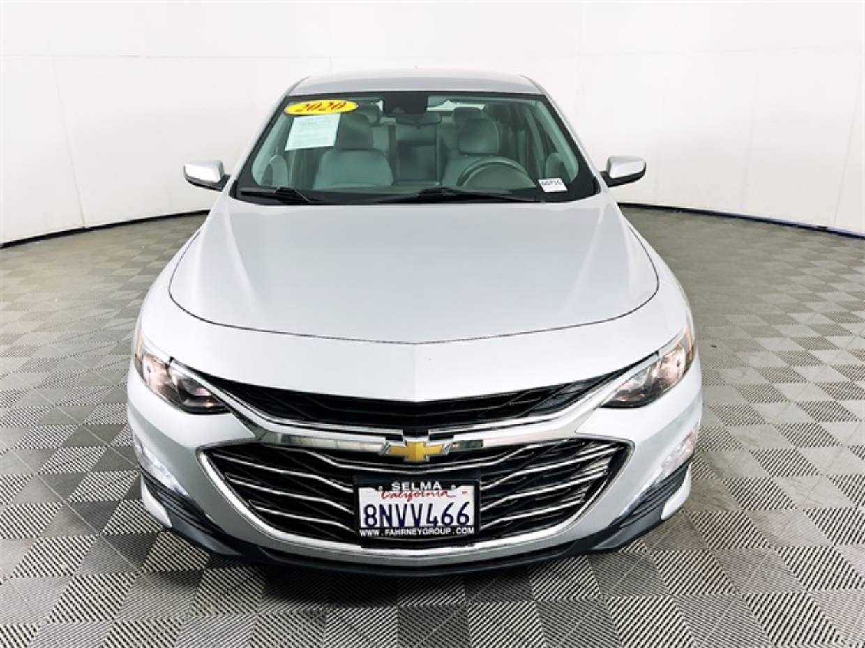 Used 2020 Chevrolet Malibu 1LT with VIN 1G1ZD5ST0LF059592 for sale in Selma, CA