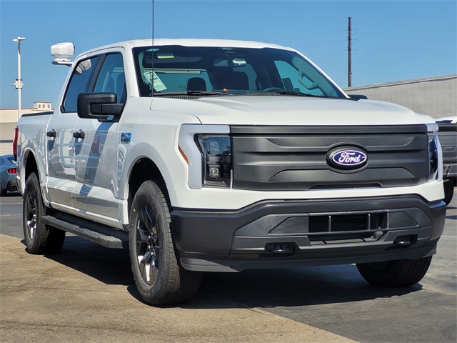 2025 Ford F-150 Lightning PRO