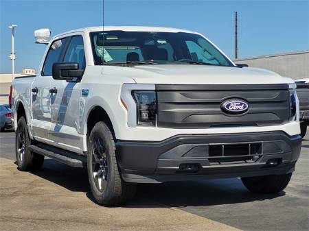 2025 Ford F-150 Lightning PRO