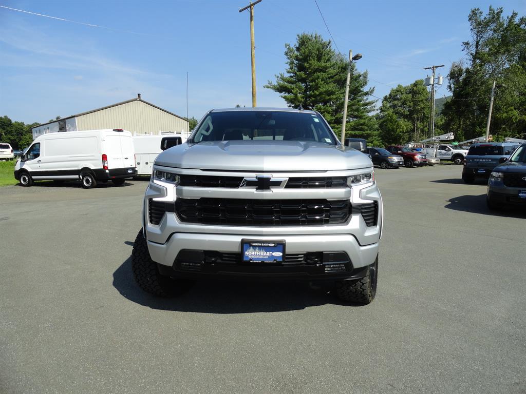2022 Chevrolet Silverado 1500 RST photo 2