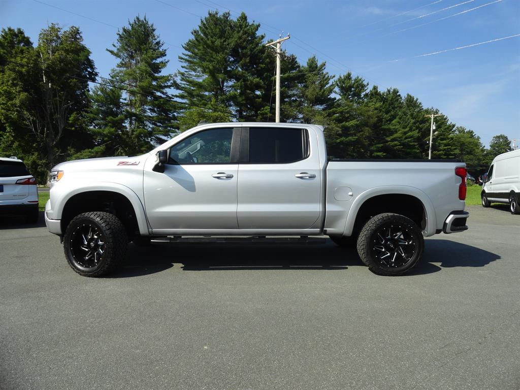 2022 Chevrolet Silverado 1500 RST photo 8