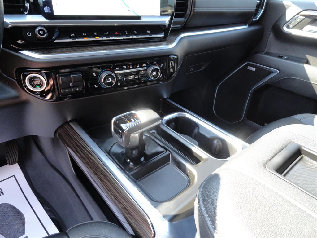 2022 Chevrolet Silverado 1500 RST photo 18