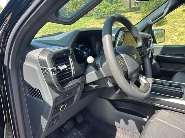 2025 Ford F-150 STX photo 6