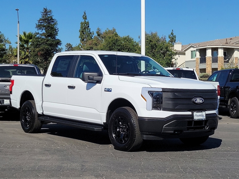 2025 Ford F-150 Lightning PRO