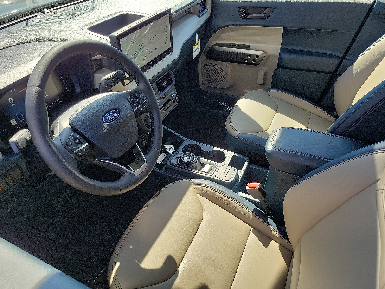 2025 Ford Maverick Lariat photo 3