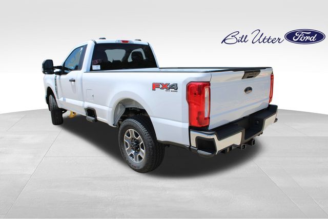2025 Ford F-250 photo 4