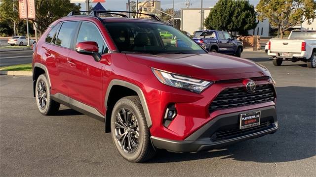 2025 Toyota RAV4 Hybrid XLE Premium