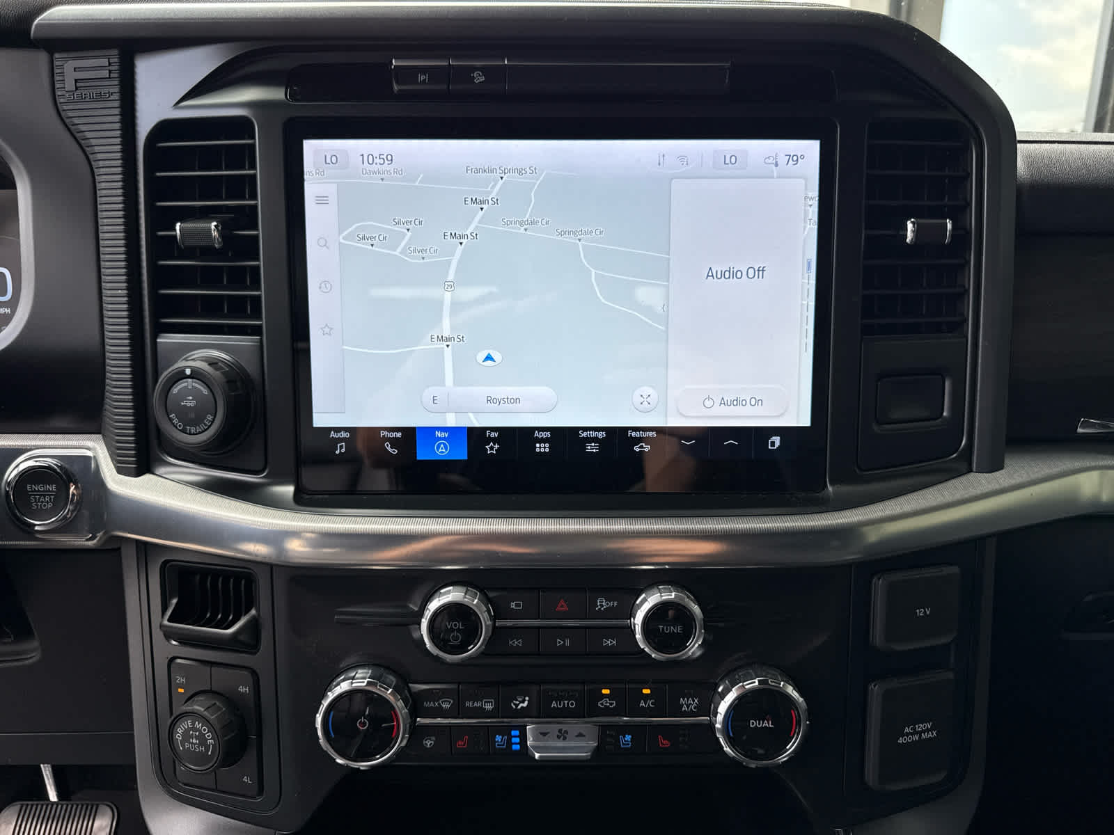 2025 Ford F-150 Lariat photo 16