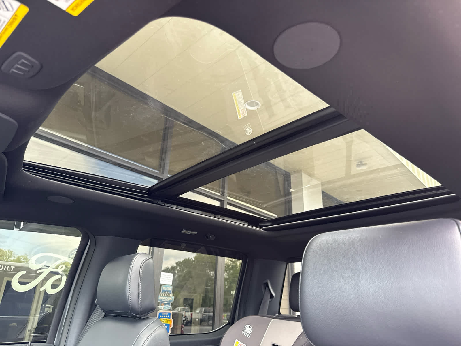 2025 Ford F-150 Lariat photo 5