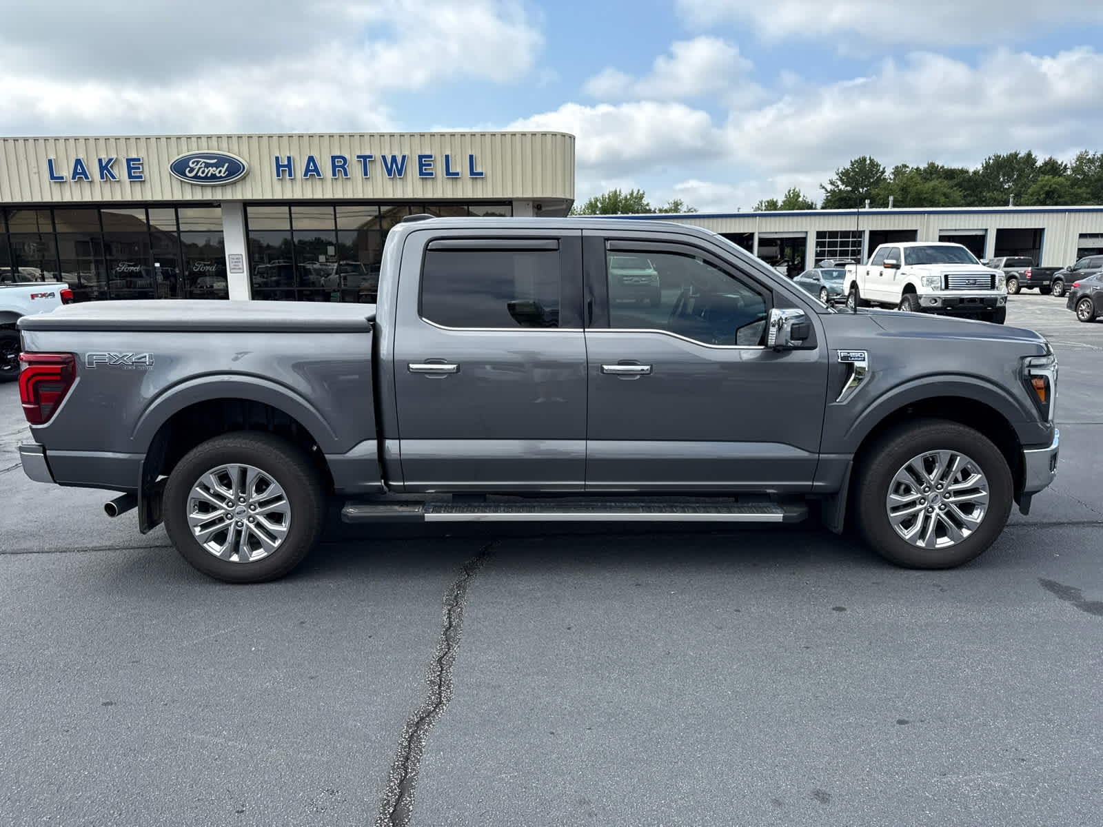 2025 Ford F-150 Lariat photo 23