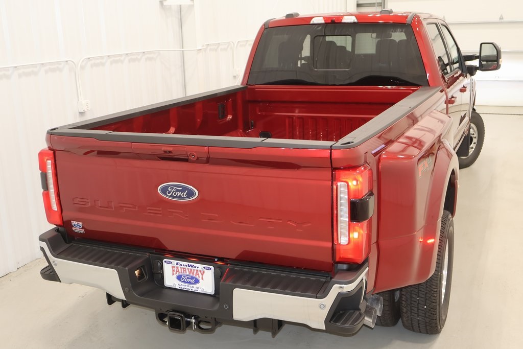 2025 Ford F-350 photo 31