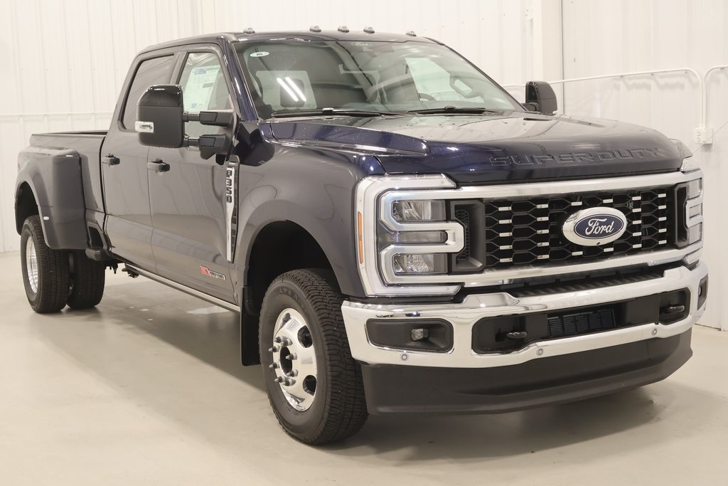 2025 Ford F-350 photo 39