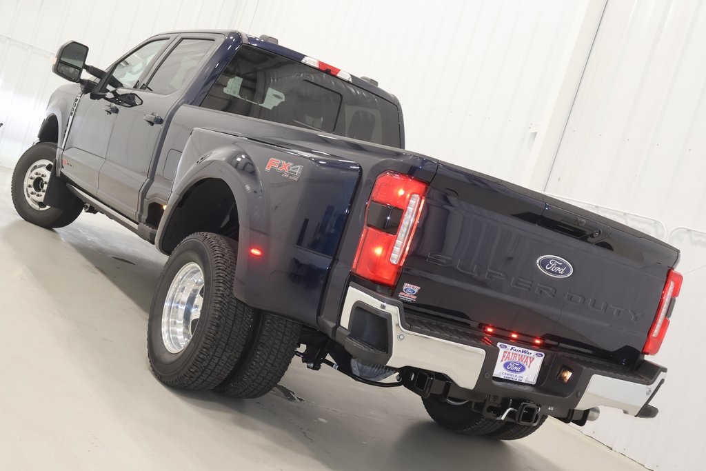 2025 Ford F-350 photo 30