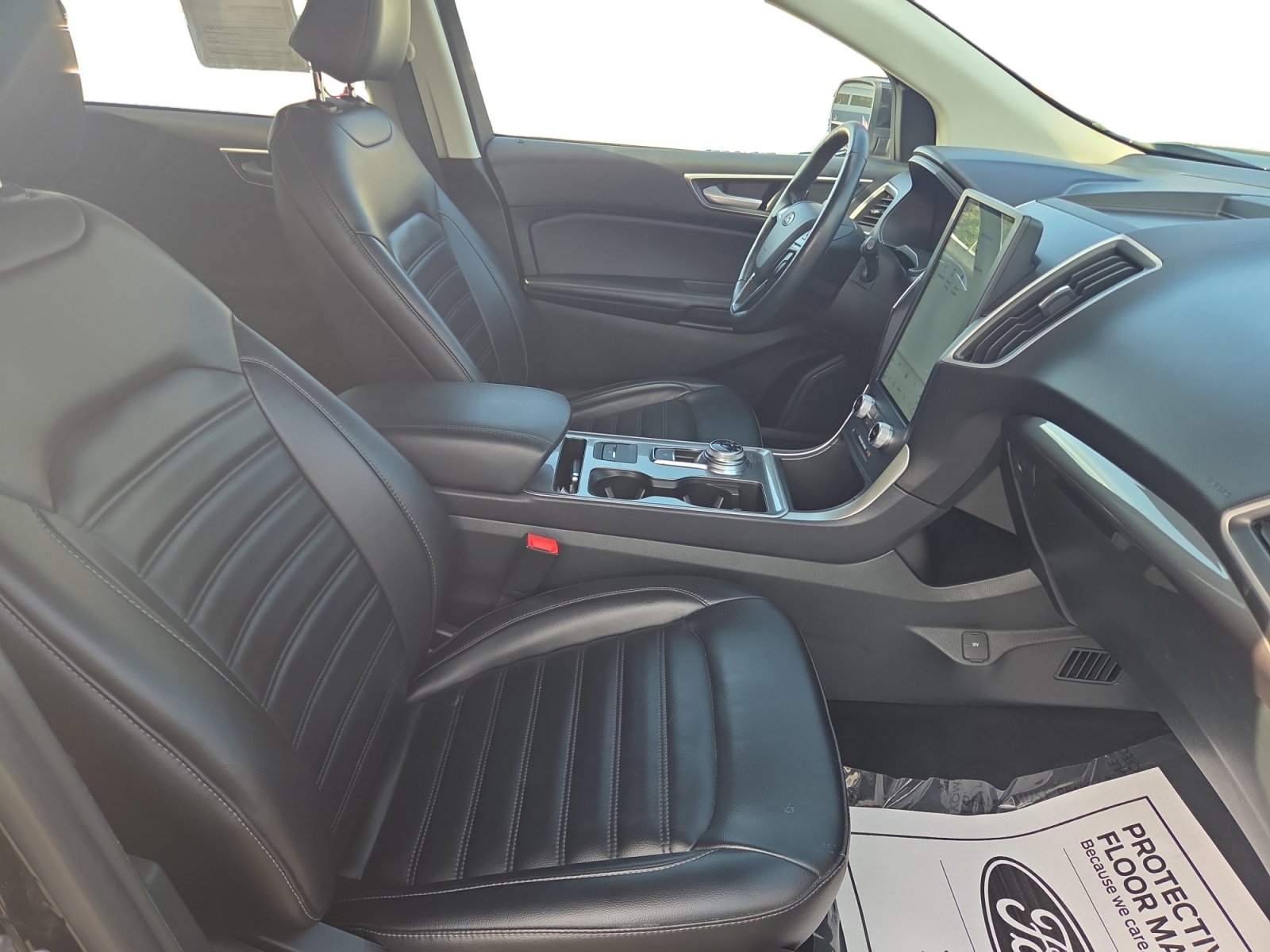 2023 Ford Edge SEL photo 14