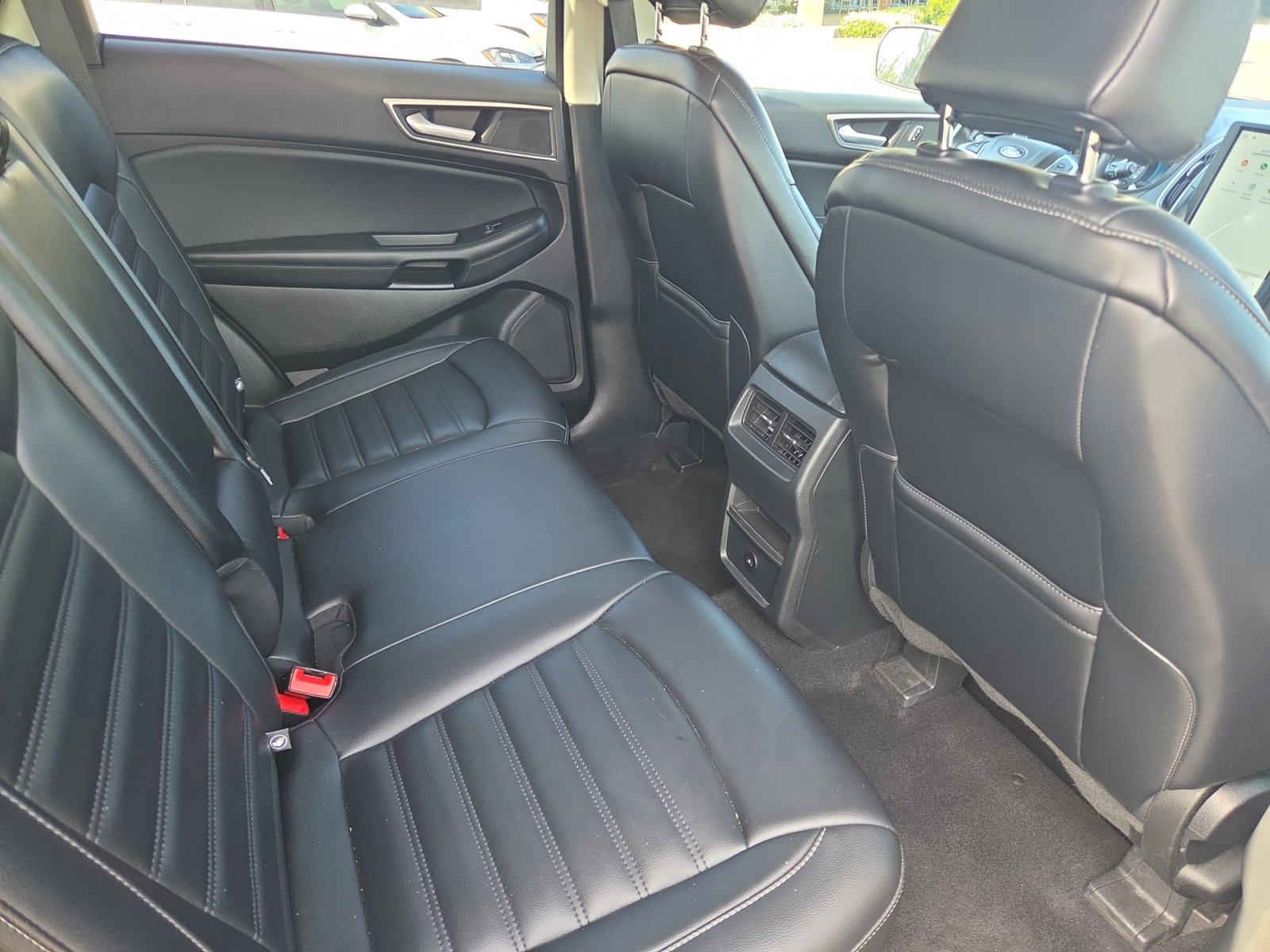 2023 Ford Edge SEL photo 15