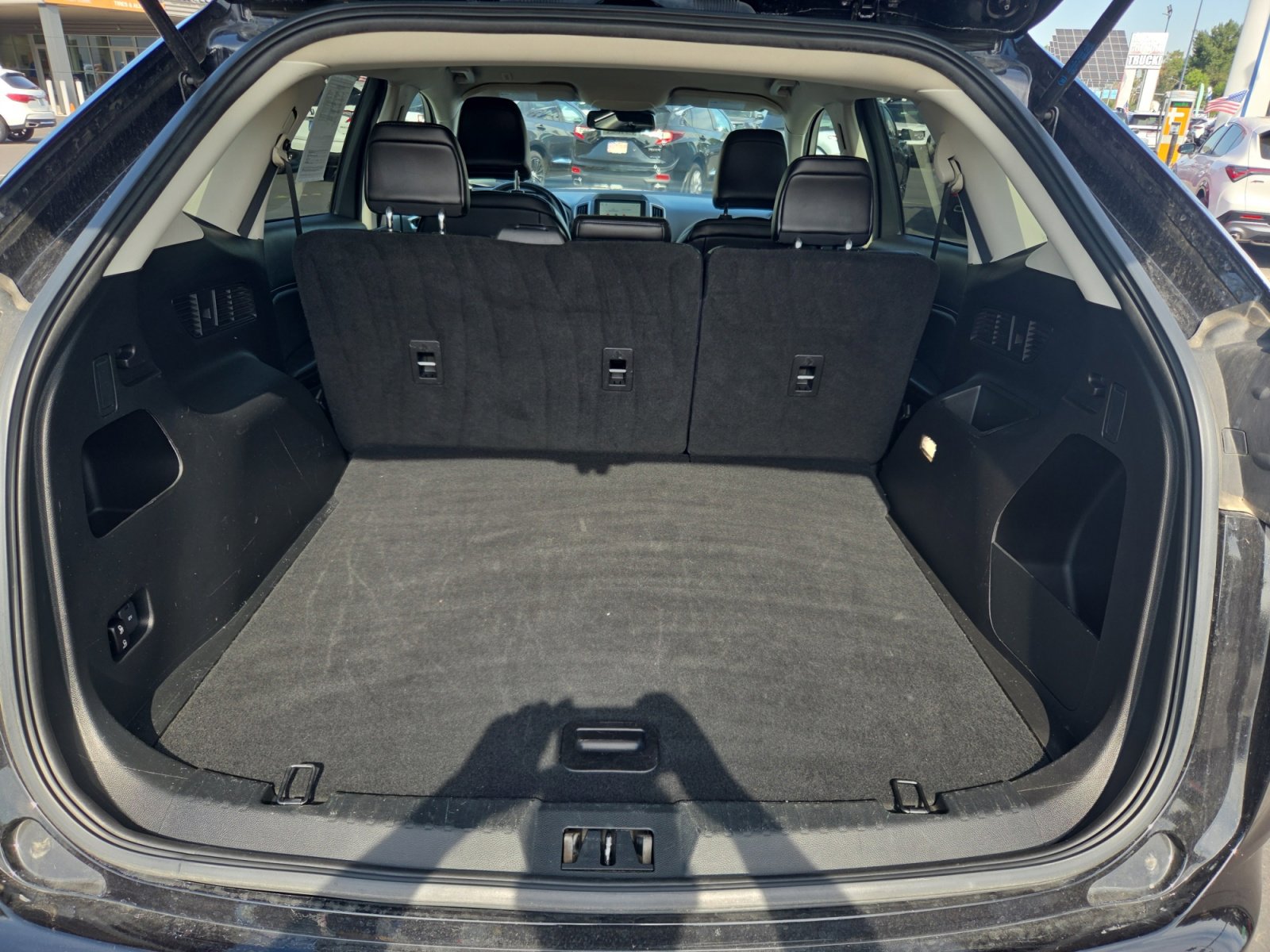 2023 Ford Edge SEL photo 18