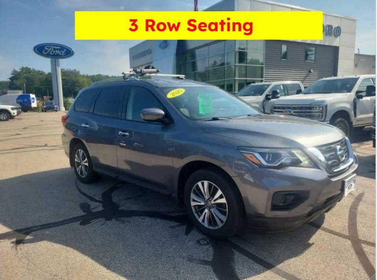 2020 Nissan Pathfinder S