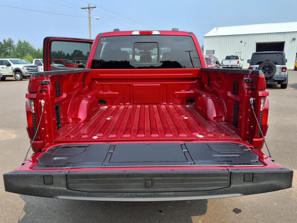 2025 Ford F-150 XLT photo 7