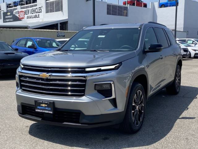 2025 Chevrolet Traverse FWD LT