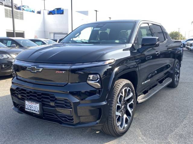 2024 Chevrolet Silverado EV RST