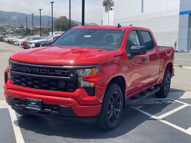 2025 Chevrolet Silverado 1500 Custom