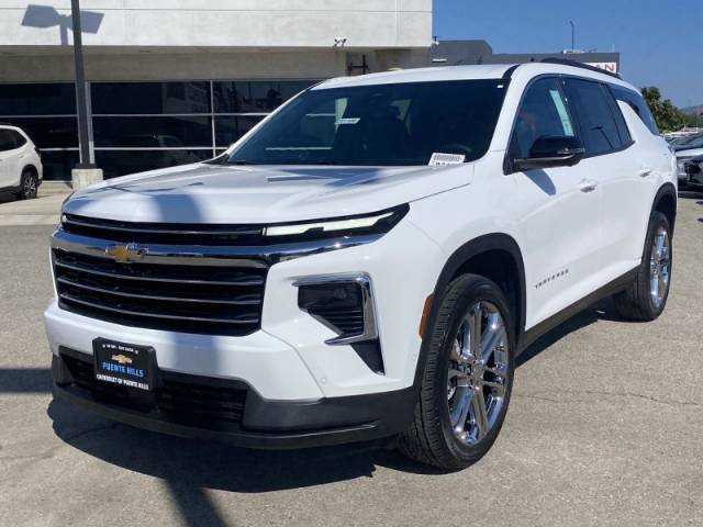2025 Chevrolet Traverse AWD LT