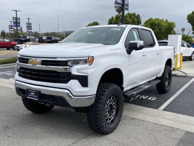 2025 Chevrolet Silverado 1500 LT