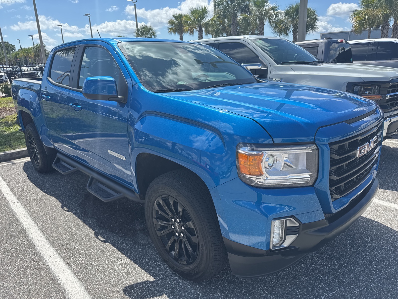 Used 2022 GMC Canyon Elevation