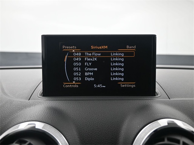 2016 Audi A3 1.8T Premium photo 3
