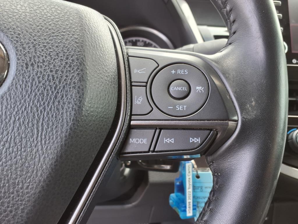 2022 Toyota Camry SE photo 19